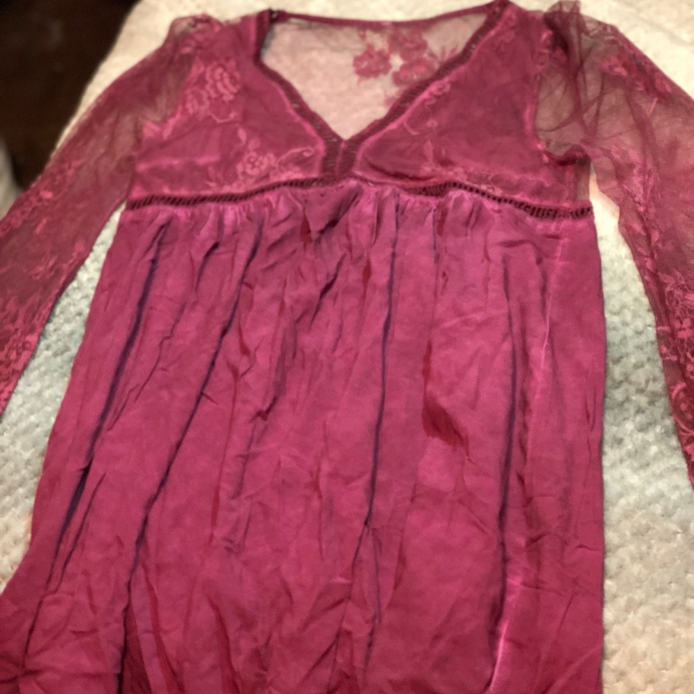 Bell sleeved dress